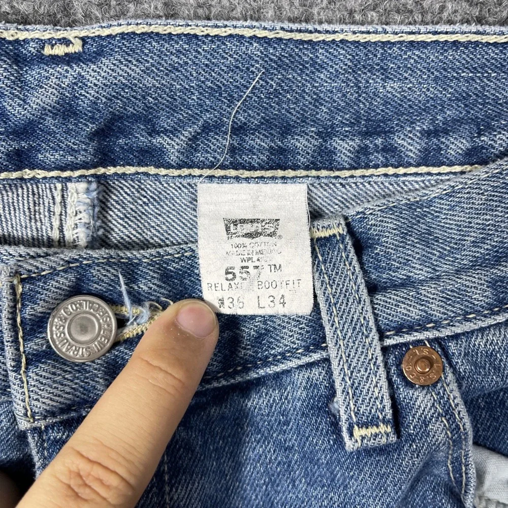 Levi's 557 Relaxed Bootfit Jeans Mens 35x34 Blue Denim Vintage 0207